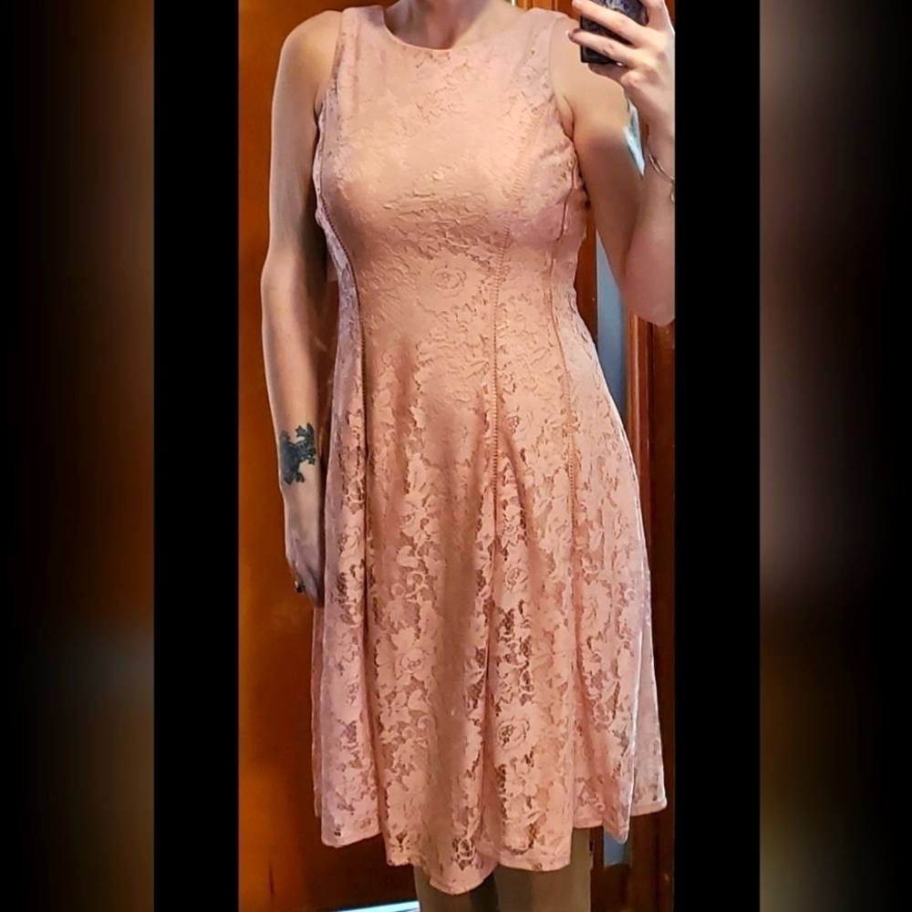 Danny an Nichole Size 6 Pink dress NWT